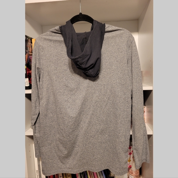 Big Boys Graphic Tee Hoodie Size XXL 16 from Children's Place. Grey. Worn Once - Picture 2 of 4